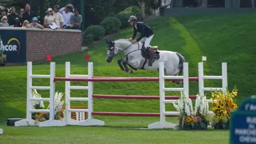 Pour sa première participation aux Masters de Calgary, Roy van Beek a signé un sans-faute dans le mythique Grand Prix Rolex, aux commandes de Cavoiro - H OLD.
