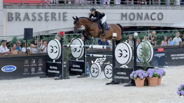 Kristen Vanderveen et Starbucks 27 ont remporté l'éprueve majeure du jour au CSI 5* de Monaco.