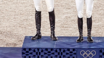 En équitation, femmes et hommes partagent les mêmes épreuves et podiums aux Jeux olympiques depuis 1964.