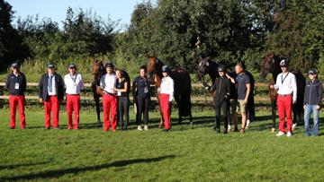 L'équipe de France lors de l'inspection des chevaux aux Européens de Riesenbeck