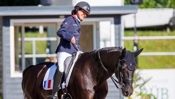 Sacrée double vice-championne d'Europe cet été à Riesenbeck, Chiara Zenati est la jeune cavalière de l'année 2023.
