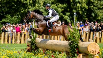 Si le concours complet était une religion, Michael Jung, qui a conquis un troisième titre olympique individuel à Paris, associé à chipmunk, en serait le plus grand de tous les prophètes.