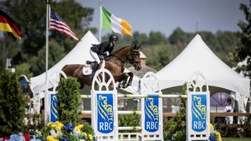 Tiffany Foster et Electrique se sont offert leur deuxième victoire en 5* cette année, à Ottawa.