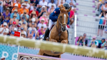 En saut d’obstacles comme en concours complet, le Selle Français, incarné ici par Dubaï du Cèdre, la crack de Julien Épaillard, a été le stud-book le plus représenté aux Jeux olympiques de Paris, mais également le plus médaillé!