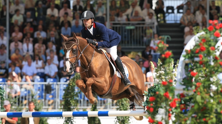 Aux championnats d'Europe de Mannheim en 2007, Florian Angot et First de Launay avaient décorché une belle neuvième place en individuel. 