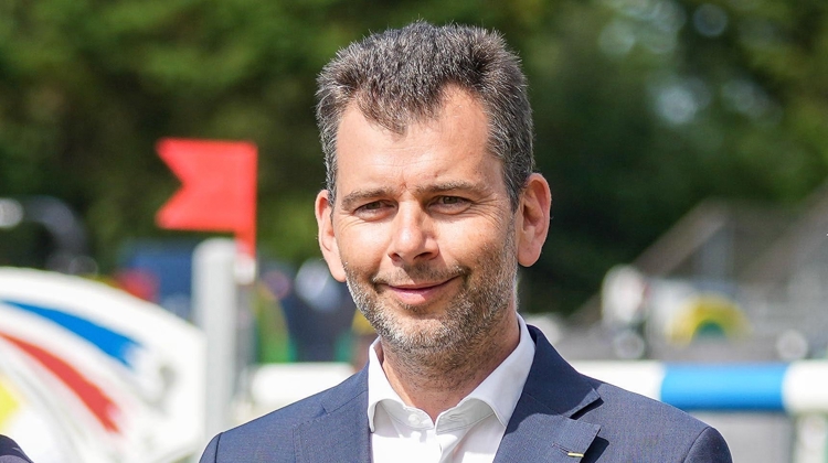 Frédéric Bouix lors du Jumping international de La Baule.