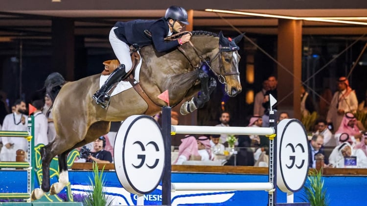 Vendredi soir, Foxy de la Roque et Victor Bettendorf ont signé deux parcours d’une très grande qualité pour s’offrir le Super Grand Prix Longines de Riyad.