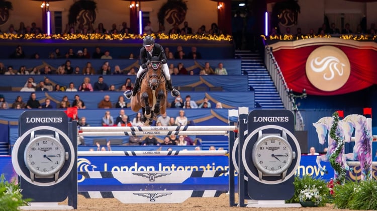 Darragh Kenny et Eddy Blue ont remporté le Grand Prix du CSI 5*-W de Londres ce dimanche