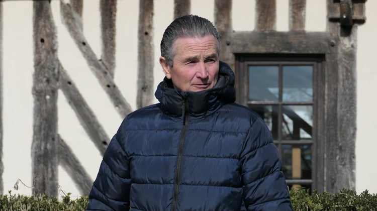 Après avoir brillé en tant que cavalier, Éric Levallois est devenu l’un des plus grands experts français et européens de l’élevage de chevaux de sport.