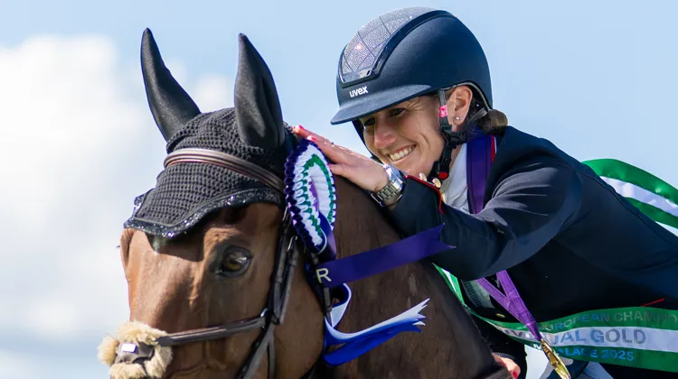 Si les Britanniques ont sombré par équipes à Blenheim, Laura Collett a enfin décroché son premier grand titre individuel