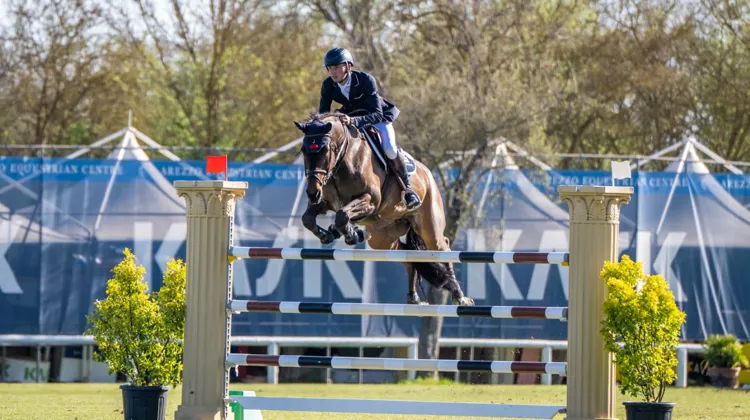 Malgré une médaille de bronze remportée lors des Mondiaux de Herning en 2022, Joseph Stockdale et Cacharel n'avaient encore jamais gagné de Grand Prix.