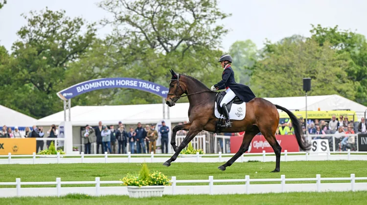  Rosalind Canter et Lordships Graffalo ont pris la tête des opérations au CCI 5*-L de Badminton