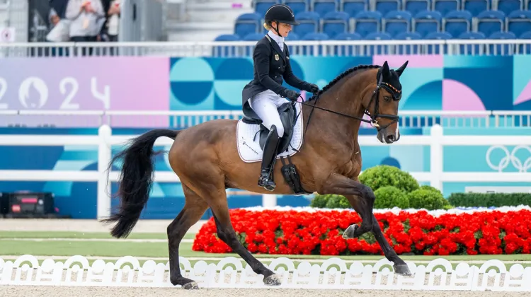 Ici aux JO de Paris, Julia Krajewski et Nickel sont en tête du CCIO 4*-S à Avenches
