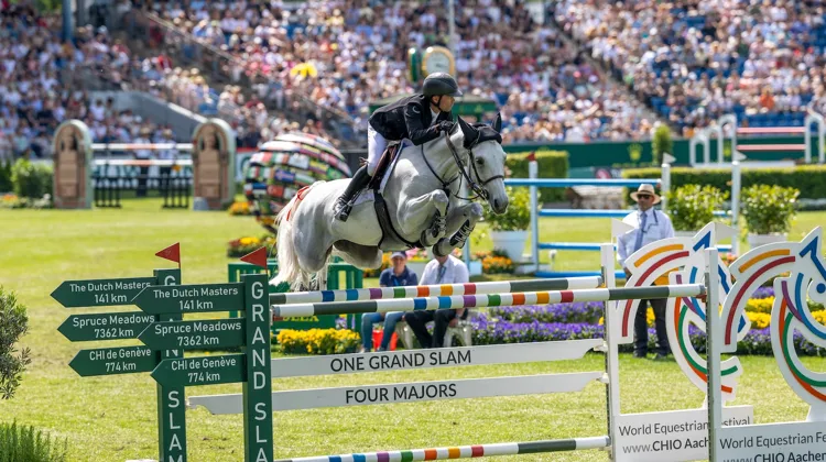 Ici à Aix-la-Chapelle en mai avec Greya, Kent Farrington reste numéro un mondial en août
