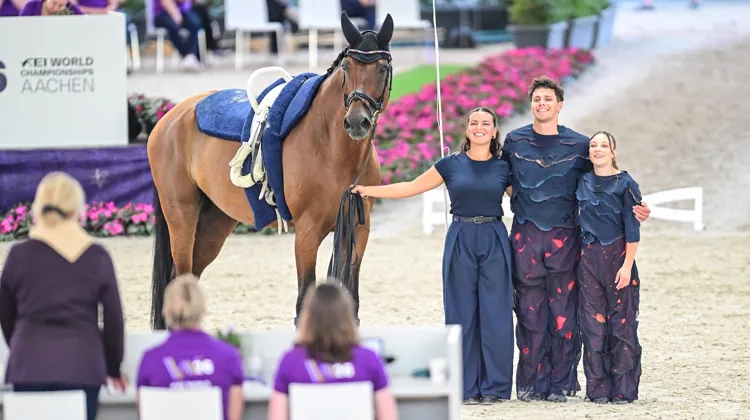 Théo Gardies, Noély Thibaudat, Sirine Abousaïd et Sir Sensation ont entamé les Mondiaux de Pas de Deux du bon pied