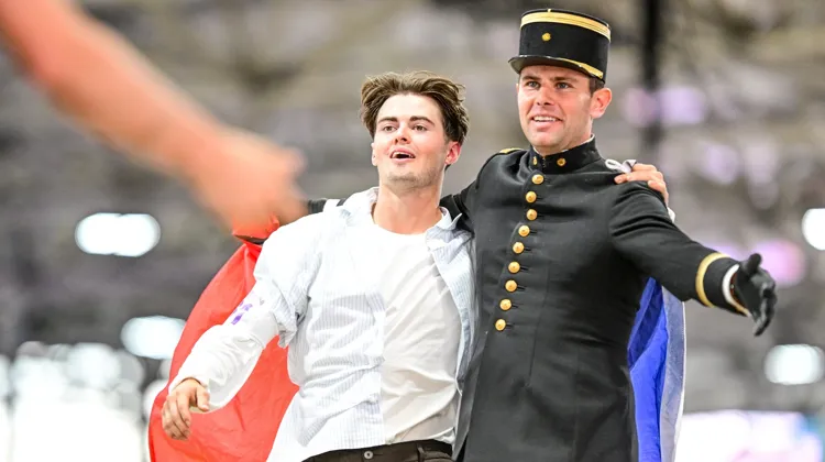 Quentin Jabet, ici aux côtés de Loïc Devedu, a été sacré champion du monde cet après-midi à Aix-la-Chapelle
