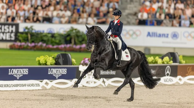 Charlotte Fry et Glamourdale sont désormais quadruples champions du monde