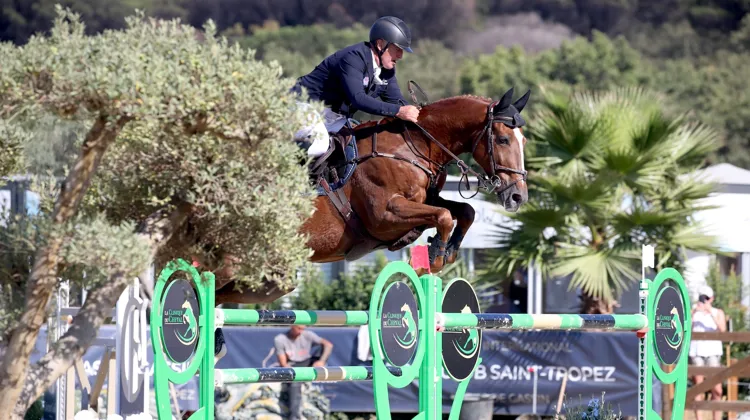 Roger-Yves Bost a remporté sa première victoire en Grand Prix avec Go to Hickstead, hier à Gassin