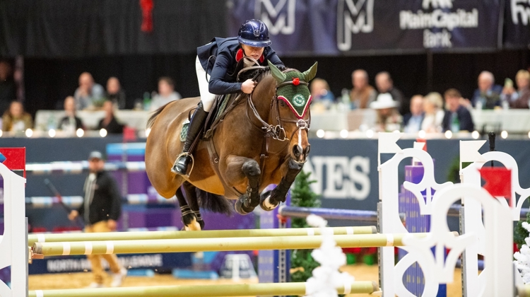 Une jeune cavalière et un jeune cheval se sont imposés dans cette étape texane de la Coupe du monde.