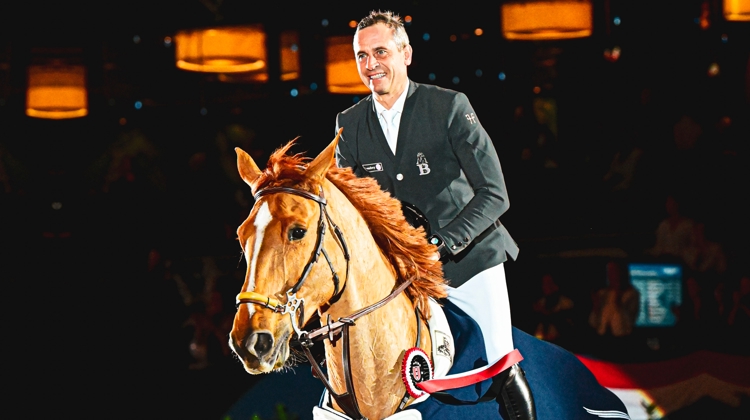 Samedi, Julien Épaillard a encore gagné un Grand Prix, ne comptant pas pour la Coupe du monde Longines, au CSI 5*-W d’Amsterdam, en selle sur Dubaï du Cèdre.