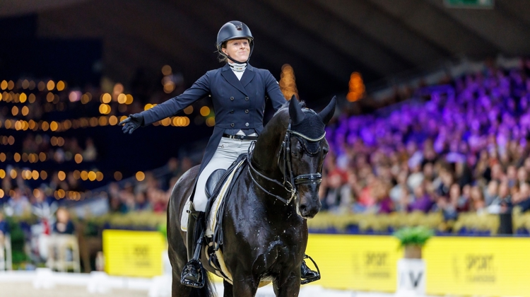 À vint-neuf ans, Flore de Winne est le nouveau visage du dressage belge