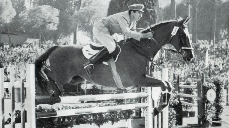 Raimondo d’Inzeo et Posilippo, médaillés d’or aux Jeux olympiques de Rome en 1960.