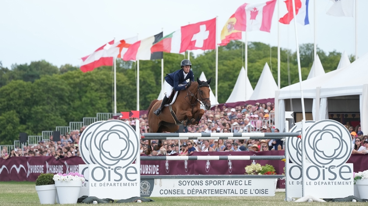 Nicolas Layec et Bulgarie Dengandou dans le Grand Prix 1,55m de Chantilly Classic
