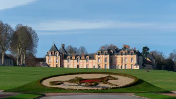 Le château confère au domaine de Grosbois un aspect prestigieux.