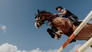 La saison inaugurale se déroulera de mars à octobre 2027.