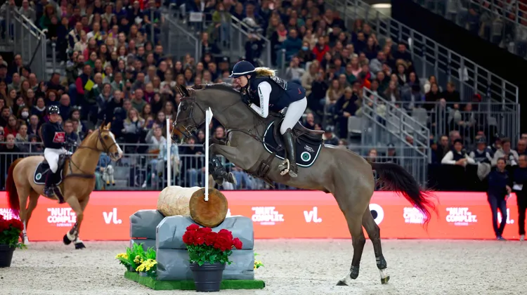 L’équipe victorieuse de ce défi sportif et festif comptait dans ses rangs Julie Simonet, associée à Sursumcord’Or, ainsi que Benjamin Massié et Charlotte Bordas, qui avaient sellé Cupidon de Cardonne et As Boy de Kappa.