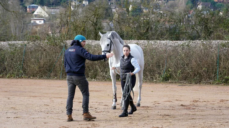 Tristan Deguillaume ne manque pas de travail durant la période hivernale.