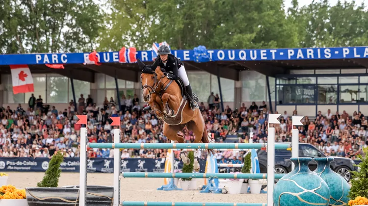 Nina Mallevaey, meilleure cavalière du monde, défendra son titre au Touquet Classic du 7 au 10 mai.