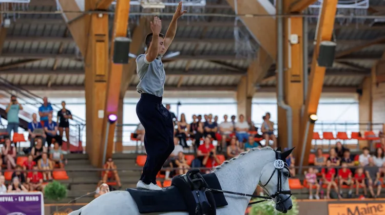 Baptiste Terrier sur Corazon Gran aux championnats d’Europe Jeunes de voltige.