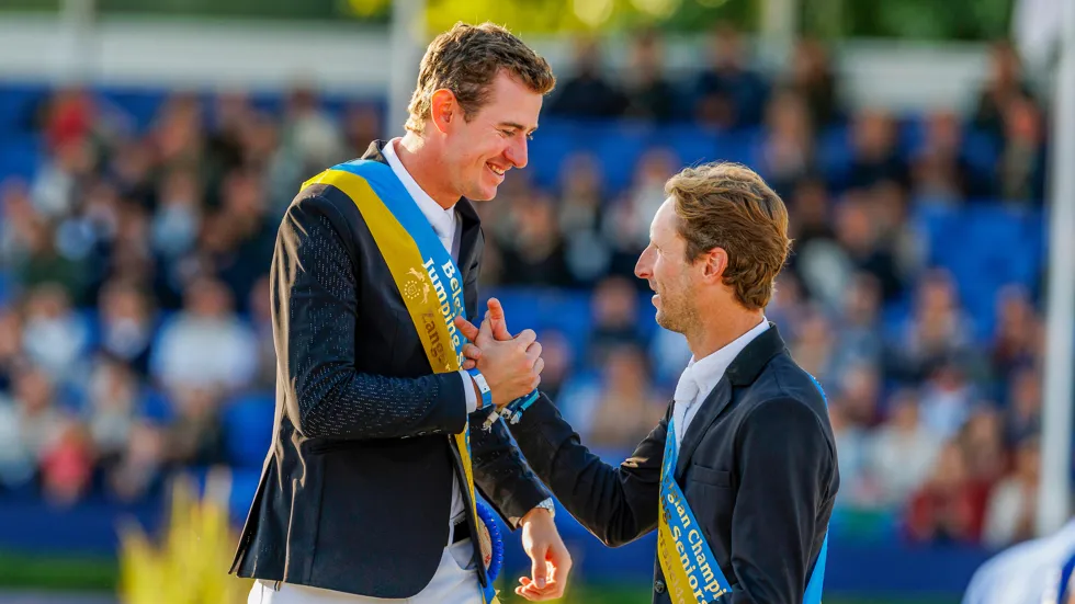 Cyclusuitblinker New Manhattan De Clerfayt naar Euro Horse