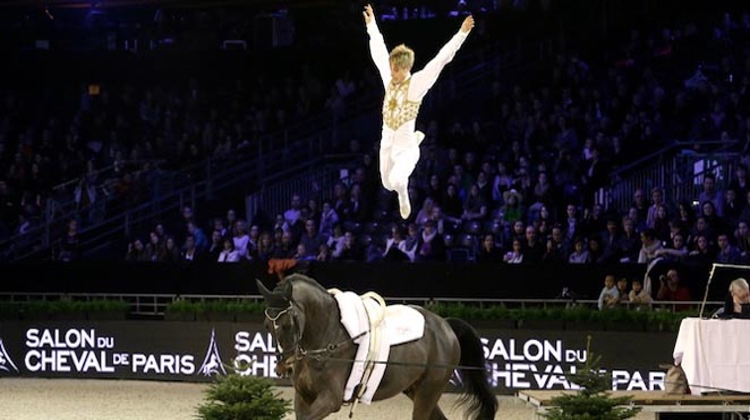 Jacques Ferrari a remporté ce soir l'étape de la Coupe du monde de voltige à Paris 