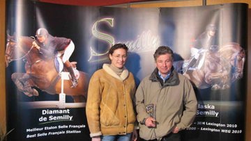 Anne-Sophie et Richard Levallois, entre autres, présentaient leurs étalons, à Saint-Lô, notamment le célèbre Diamant de Sémilly. Crédit Jennifer Decamp.