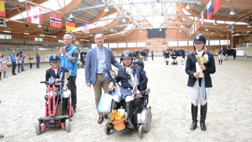 Lee Pearson, sacré par équipes à Lexington et désigné meilleur cavalier du CPEDI 3* de Deauville, sera présent à la Prairie de Caen dès demain. Photo Pixel Events