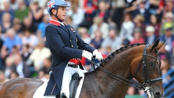 Avec son étalon de dix ans, Nip Tuck, le performant Britannique Carl Hester s'est imposé dans le Grand Prix du CDI 5* de Doha. Crédit Scoopdyga