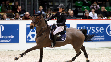 Pauline Guignery domine le classement (60 points) avec son coéquipier Yohann Mignet pour l?écurie Horse Prestige-Aviva. Photo Scoopdyga