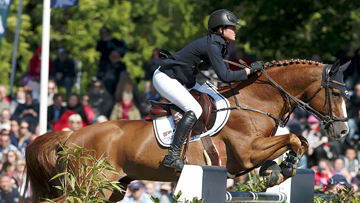 Avec un telle modèle et un telle classe, pas de doute, Firth Of Lorne est bien un fils de For Pleasure. Il forme un très beau couple avec Katrin Eckermann. Photo Stefano Grasso/LGCT