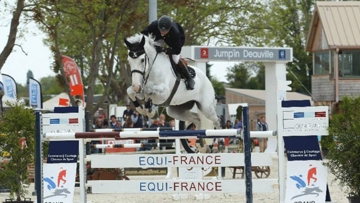 Le Normand David Jobertie s'était imposé en 2013 avec son fidèle Quastor de la Vallée. Il viendra défendre son titre ce week-end à Deauville. Photo FFE/PSV Morel