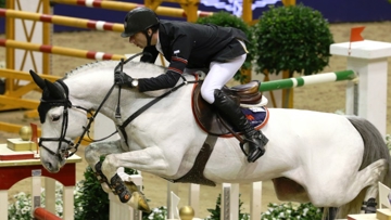 Jur Vrieling et VDL Zirocco Blue (Quamikase des Forêts), ici à Bâle, ont remporté leur premier Grand Prix Coupe du monde en Norvège. Photo Scoopdyga