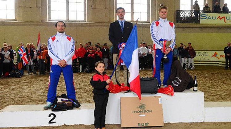 Jacques Ferrari remporte l'épreuve individuelle hommes devant Nicolas Andréani © Comité équestre de Saumur