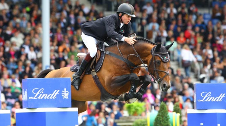 En selle sur son fabuleux Big Star, Nick Skelton a remporté le Grand Prix d?Aix-la-Chapelle. Photo Scoopdyga