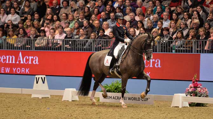 À Londres, Charlotte Dujardin et Valegro ont établi le nouveau record du monde sur la Reprise Libre en Musique. Photo Kit Houghton/FEI