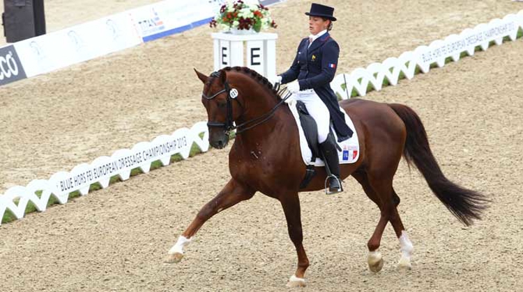 Claire Gosselin et Karamel de Lauture, qui ont participé au championnat d'Europe à Herning en août, tenteront de s'octroyer le titre national, ce week-end, à Saumur © Scoopdyga