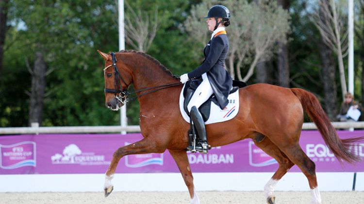 La Néerlandaise Stéphanie Peters associée à Katja Gevers avait contribué à la victoire des Pays-Bas lors du CDIO 3* de Vidauban en 2013. Photo Rui Pedro Godinho/FEI