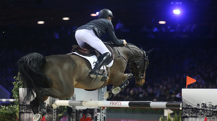 Scott Bash et Bon Ami ont remporté leur deuxième du week-end, ce soir à Villepinte. Photo Sportfot