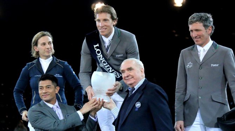 Le Suédois Henrik von Eckermann a partagé le podium avec l'Ukrainienne Katharina Offel et son patron allemand Ludger Beerbaum. Photo Roxanne Legendre/MGSI