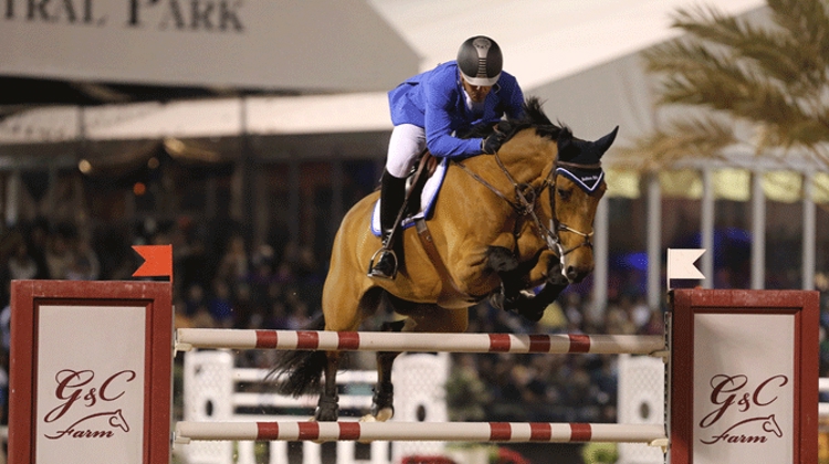 Alvaro de Miranda a remporté le Grand Prix du CSI 5* à Wellington l'an passé avec AD Rahmannshof s Bogeno. Photo Sporfot